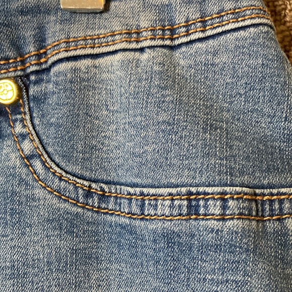 IMAN jeggings/skinny jeans. No size tag. They fit like a 10.NO front pockets. - Picture 5 of 11